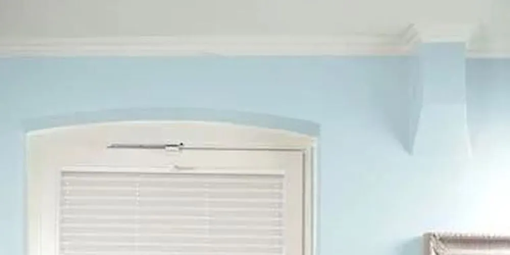 Фото шторы плиссе с электроприводом  на раму