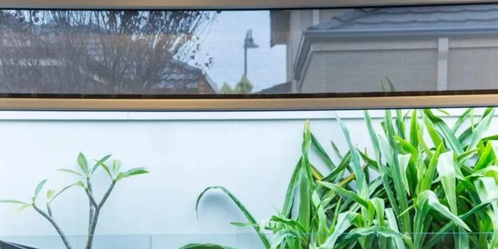 Фото моторизованные зипы  на алюминиевые окна